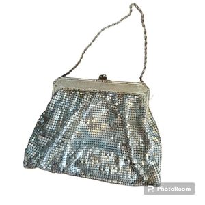 Vintage Whiting & Davis silver metal cocktail bag